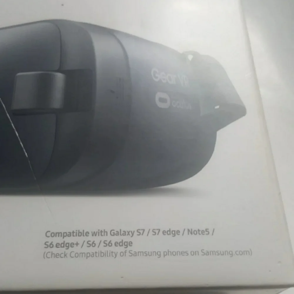 Samsung Gear VR Powered By Oculus